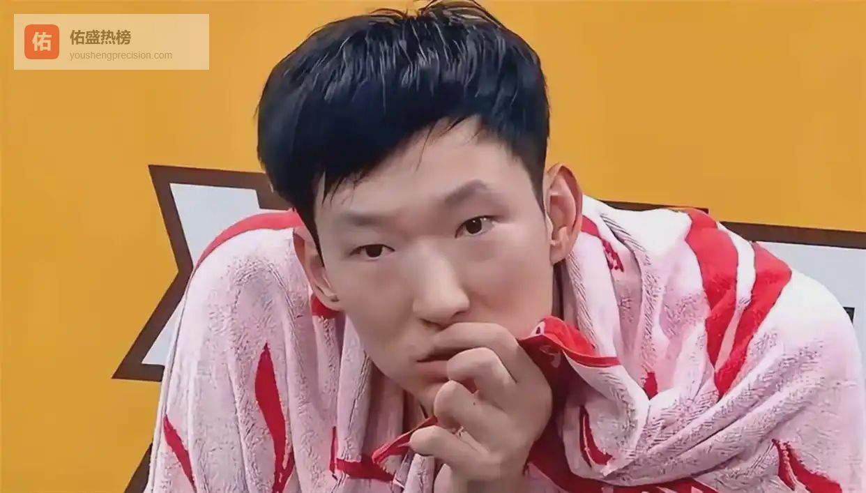 王哲林vs周琦：国产双塔巅峰对决，你挺哪个？