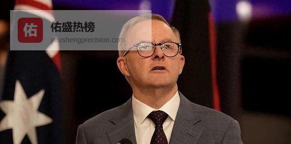 李显龙说对了！特朗普兵分两路，围猎中国资产，要与中国硬刚？