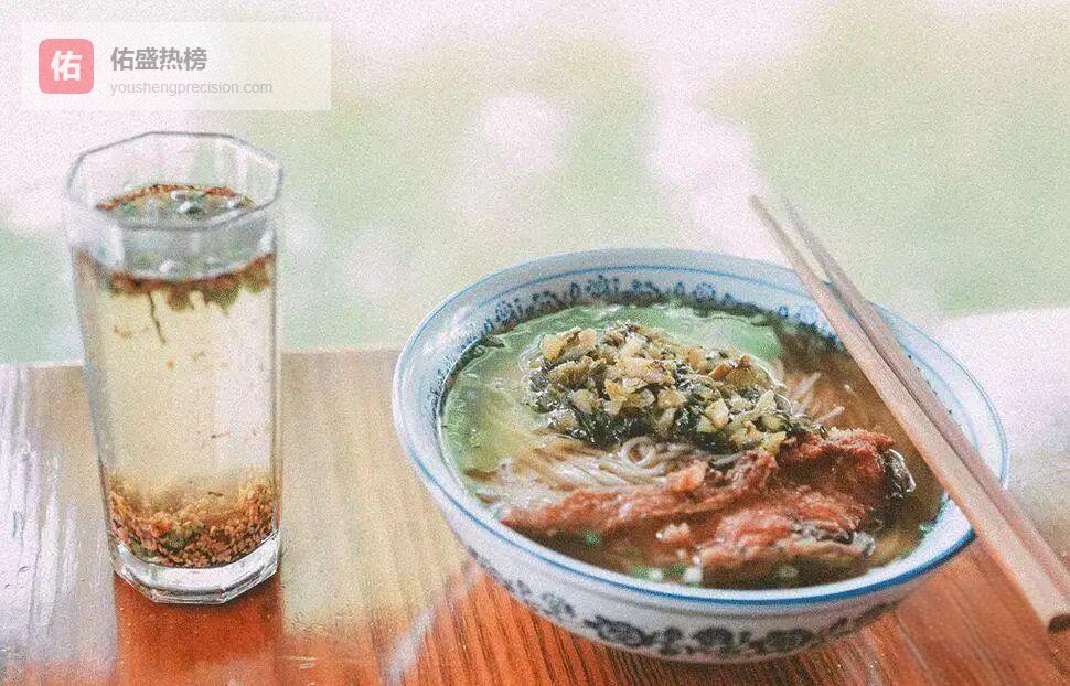 南浔爆鱼面与熏豆茶：一口江南，一盏春秋