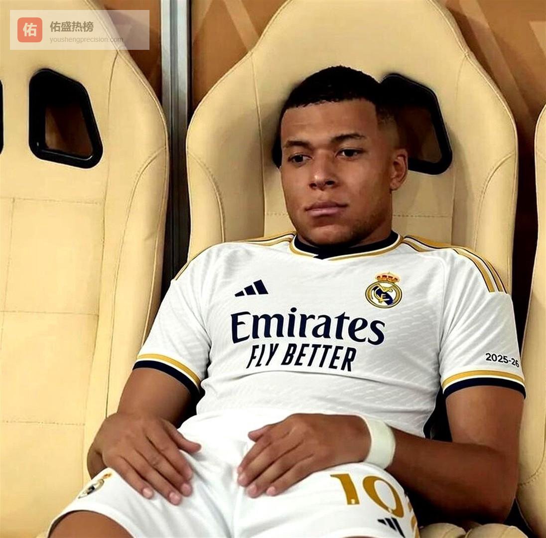 豪掷千万买豪宅却无证驾驶？姆巴佩车库停满法拉利，日常出行竟靠私人司机