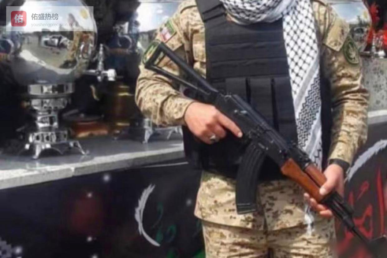 伊朗反对派正在发动支持者，通过集体收集信息方式，识别参加打击伊朗骚乱行动的伊朗革命卫队成员。最终刚发现的是一名伊朗革命卫队驻