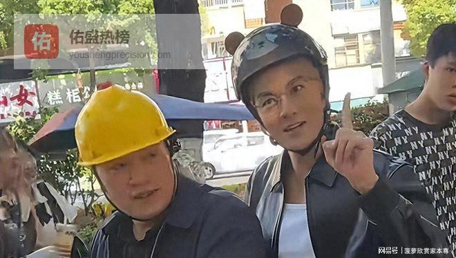 央视点名吴克群！不娶赌王千金，不当大明星，却一心当街溜子！