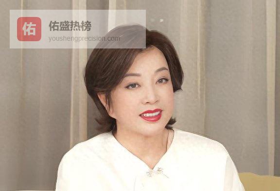 钱花了亲情也失了！76岁无子无女的刘晓庆，早已走上另一条路