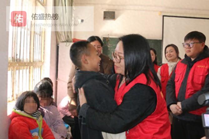 留守特校的暖冬：当烟火与星光同框