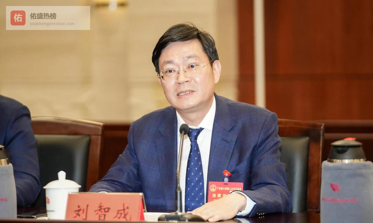 广州地铁800公里背后，藏着你我通勤的“小确幸”