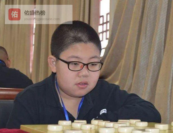 12岁少年让两先横扫特大：孟繁睿象棋闪电战全记录