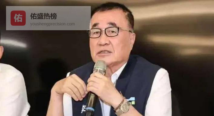 黄国昌图穷匕见？一句话点破蓝白合作内幕，李四川这步棋走对了