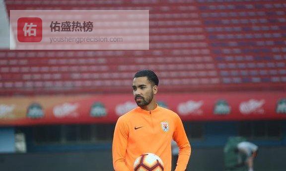 泰山喜获关键引援，归化前锋表现抢眼，终于要留队了