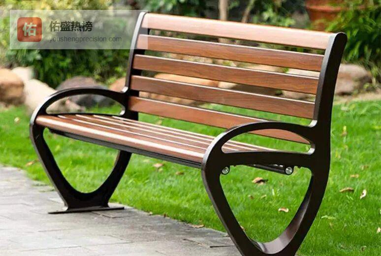 一张公园椅，半部城市史