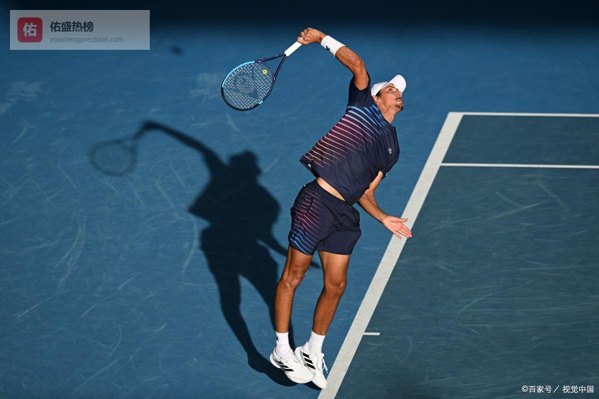 38岁德约五盘逆袭：老将用教科书式经验碾压天才新星