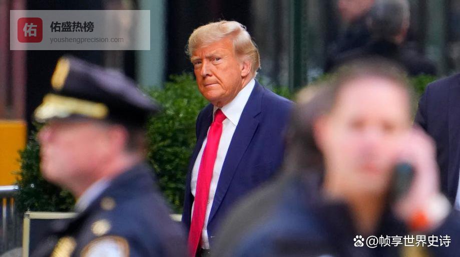 特朗普真的是疯了，他现在已经不把自己当成美国的总统了，而是当成了美国的皇帝，白宫彻底变成他个人说了算的地方
