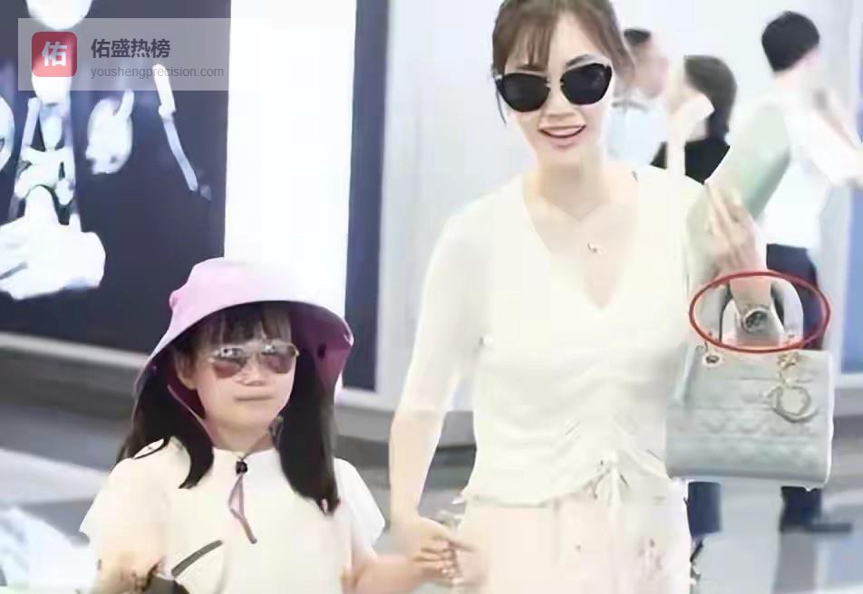 年关将至，王宝强再次宣布喜讯，离婚九年后马蓉再难攀比