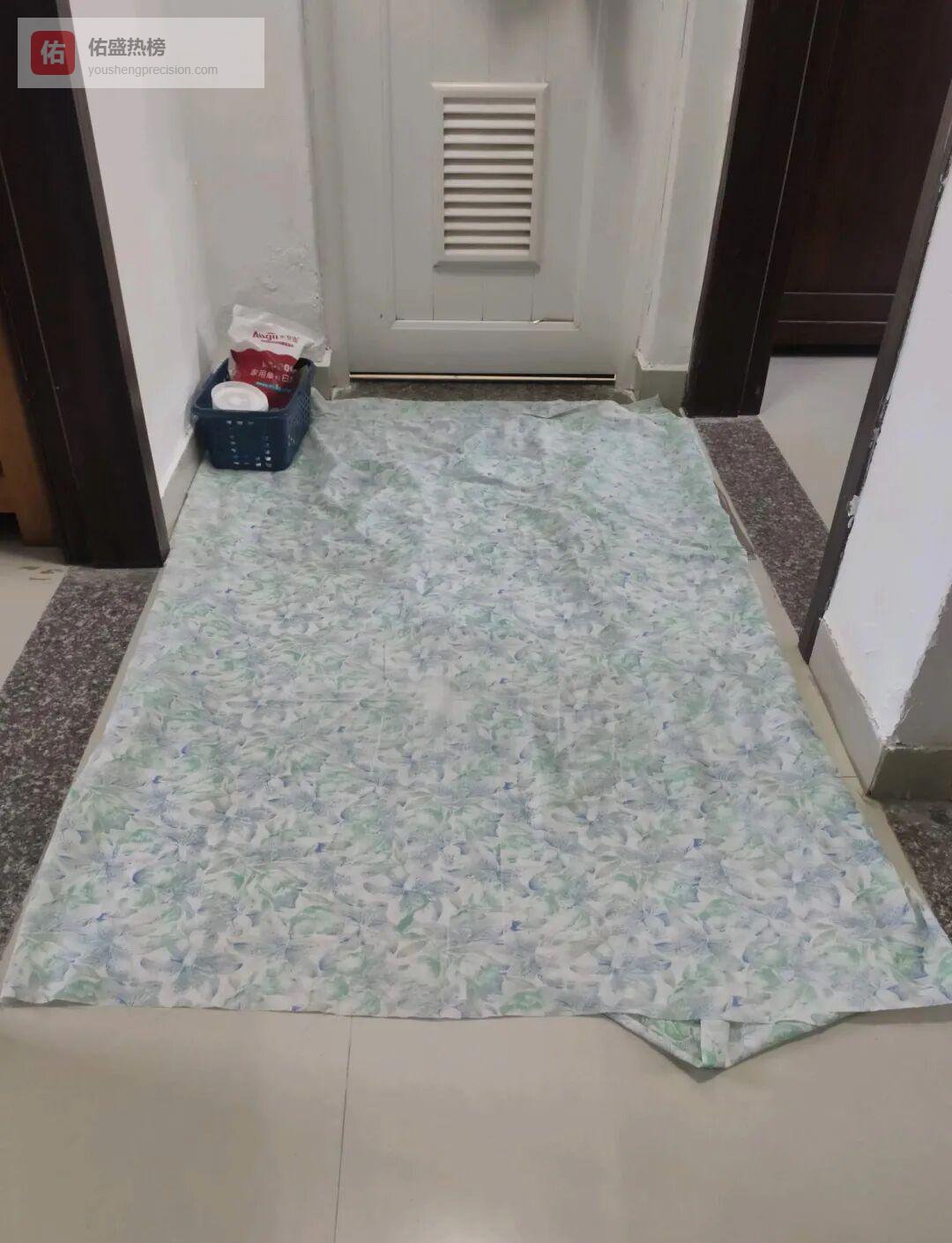 旧衣变地垫：一踩一吸水，创意又环保