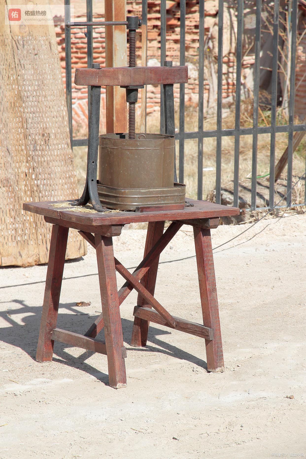 从河南墙根到国际T台：小黑妮用一碗面条颠覆网红定义