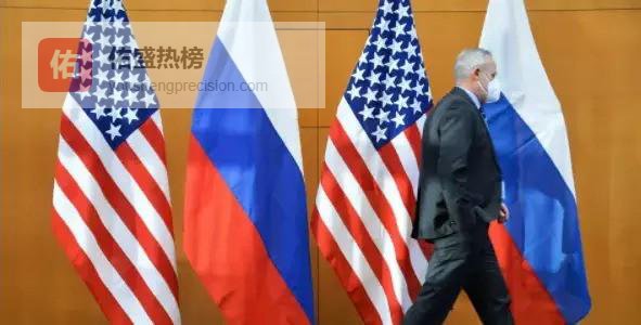 欧洲炸锅！掏千亿援乌却被踢出局，美国独掌俄乌谈判大权欧洲彻底炸锅。门缝里偶尔传出的笑声，像冰碴子一样扎在他们心上