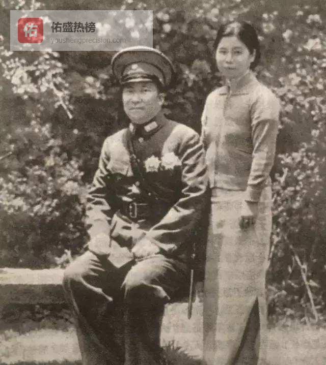 杨虎城妻子张蕙兰在丈夫去世后，独自一人抚养了八个孩子，却没有一个是她的亲生骨肉！