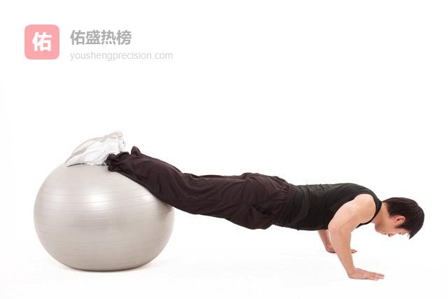 做俯卧撑常伤肩塌腰，掌握这几个核心动作要领，练对才不白忙活！