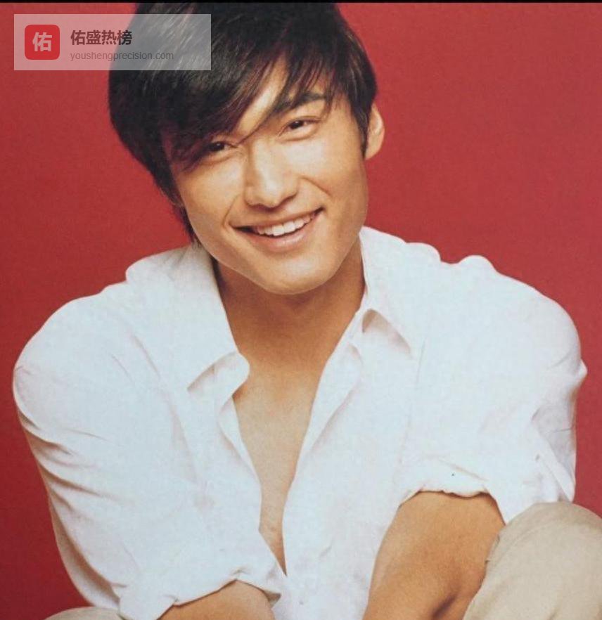 54岁“不老男神”现身上海，保养秘诀藏不住！还有这个好消息