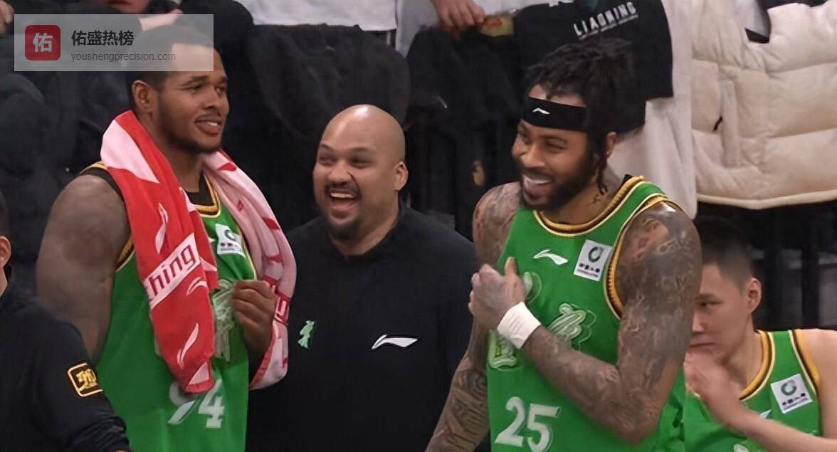 裁判抢戏？辽宁绝杀庆祝吃T，加时15-2碾压冠军底蕴