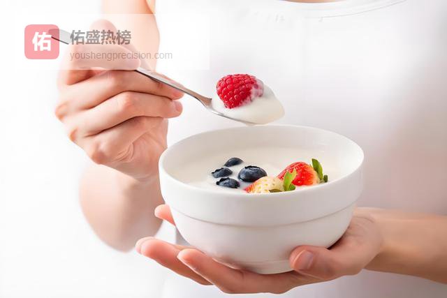 酸奶立大功！JAMA揭示：不止调节肠道，还可降低19%肺癌风险