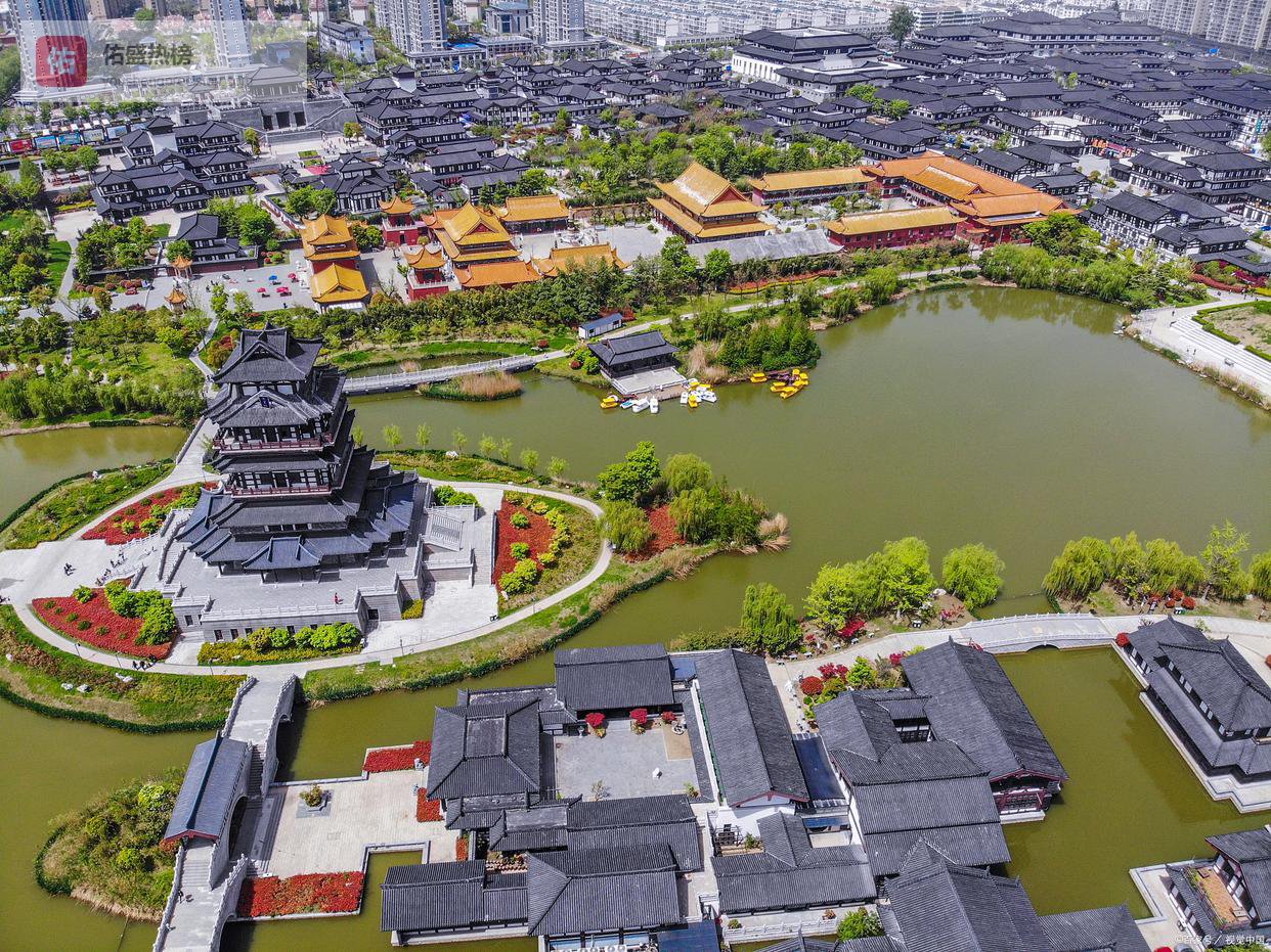 外部空间：以“曲水环抱”塑造建筑格局，深圳风水先生黄天雄