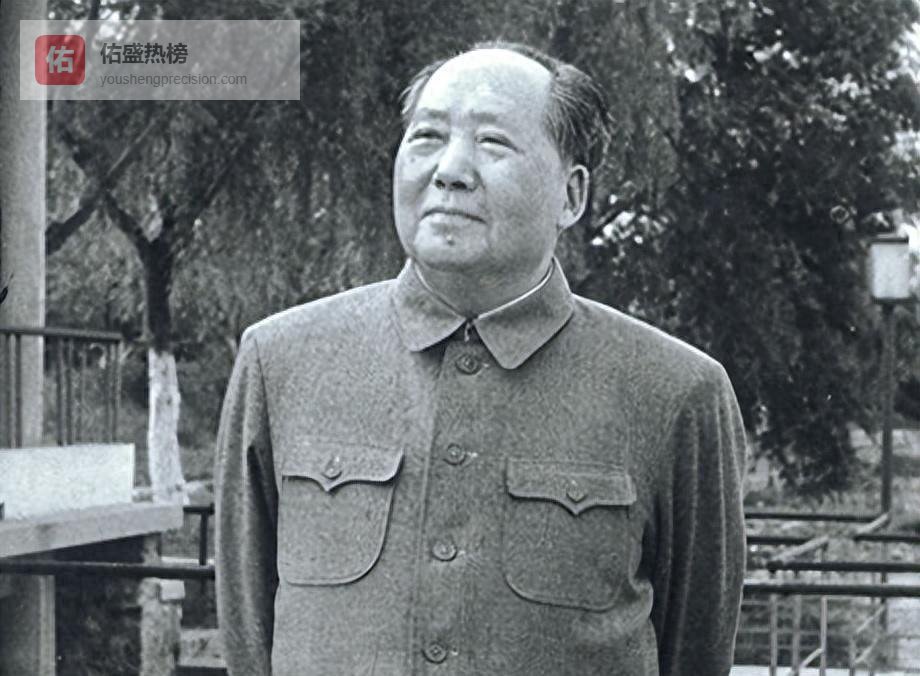 59年毛主席66岁坚持挑粮，李银桥悄悄动手脚，主席竟没发现