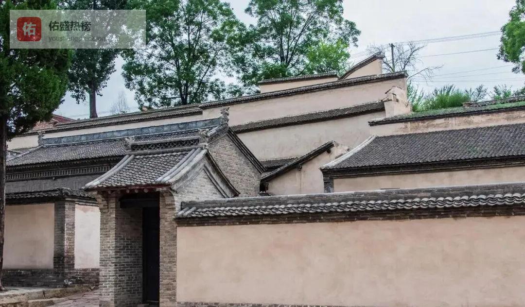 三尺为墙，五尺为牢：院子里的处世课