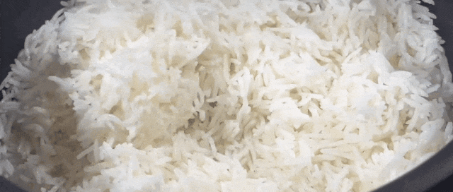 蒸米饭，牢记水和米的比例！多加3样，米饭粒粒分明，松软香甜，太好吃了