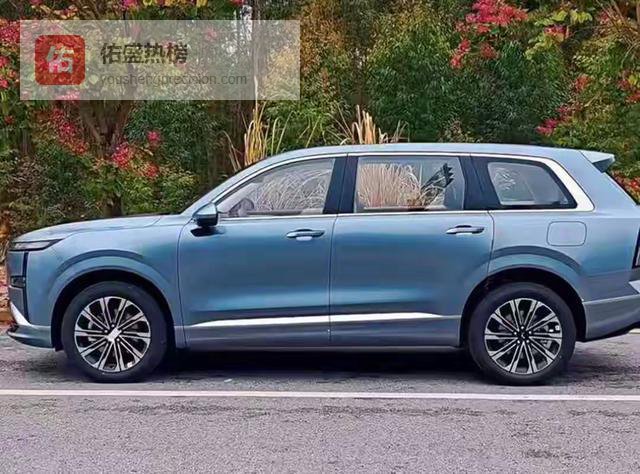 不得了！五菱星光L中大型SUV亮相，是要成爆款节奏