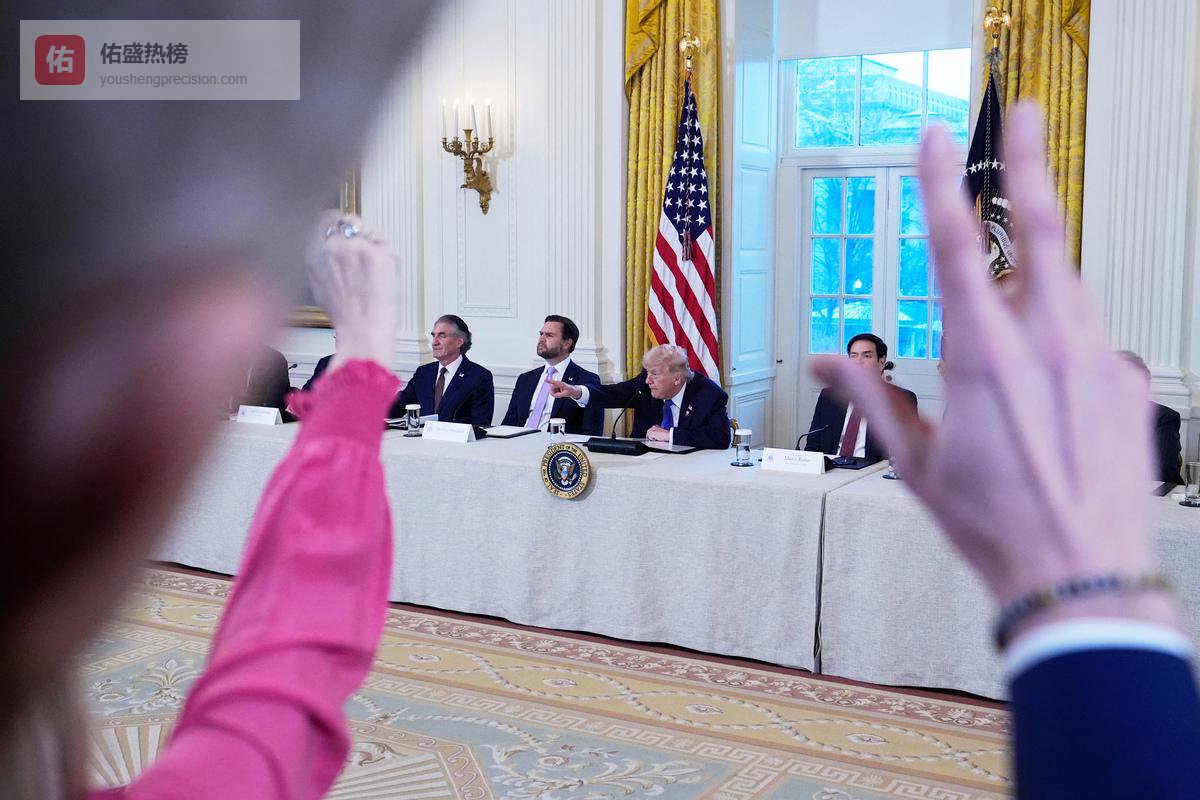 特朗普突放谈判信号：美伊博弈背后的生死时速