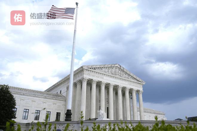 裁定做出后，不到24小时，特朗普再向全球加税，美媒：中国很淡定