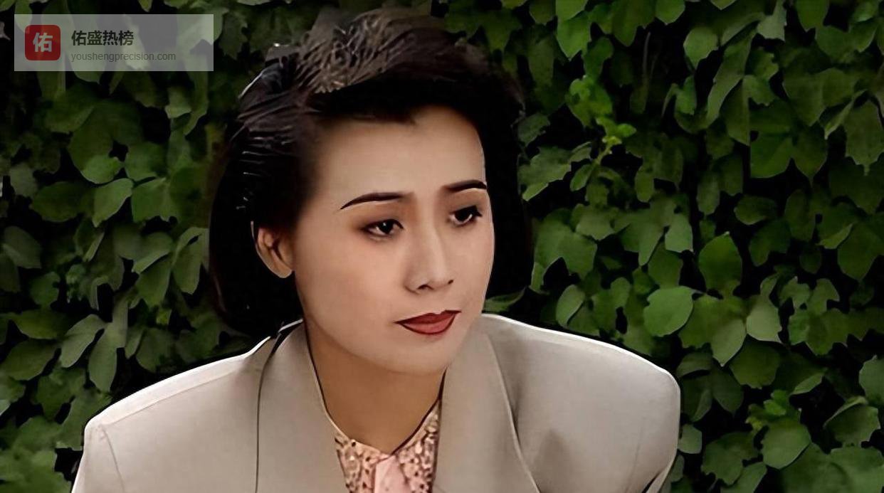 她是陈道明一生的痛苦，刚获影后就被诊断癌症，去世时儿子仅两岁