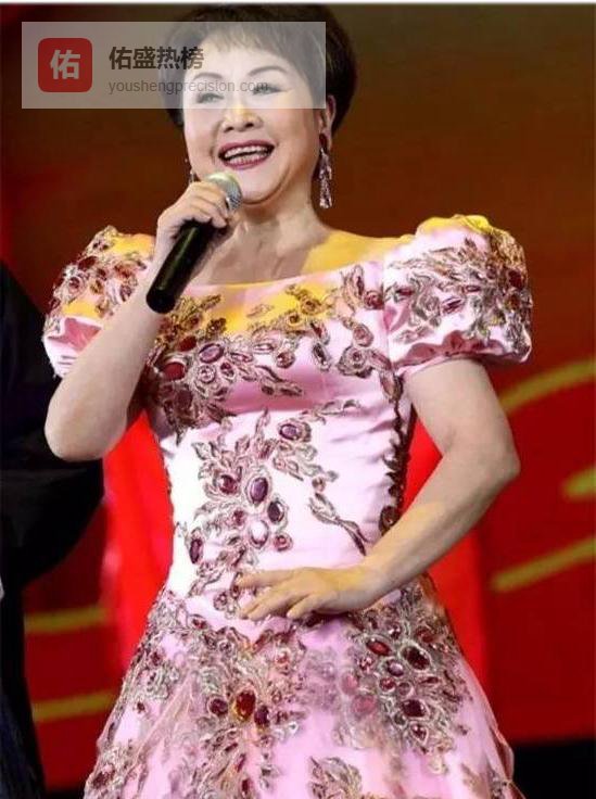 从“黄色歌女”到“民歌皇后”：李谷一的音乐与爱情长跑