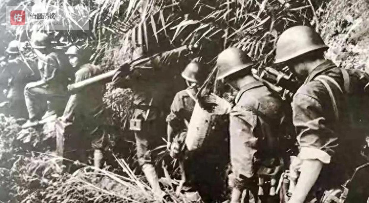 21 岁班长带 12 名伤员闯绝境，一句口令识破 3 名特工，英雄从未走远？