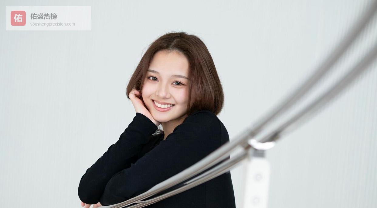 600万人看她自揭伤疤：从穿内衣那刻起，父亲的手就没停过，日本模特采访自曝：童年被父亲乱摸，19岁竟怀孕