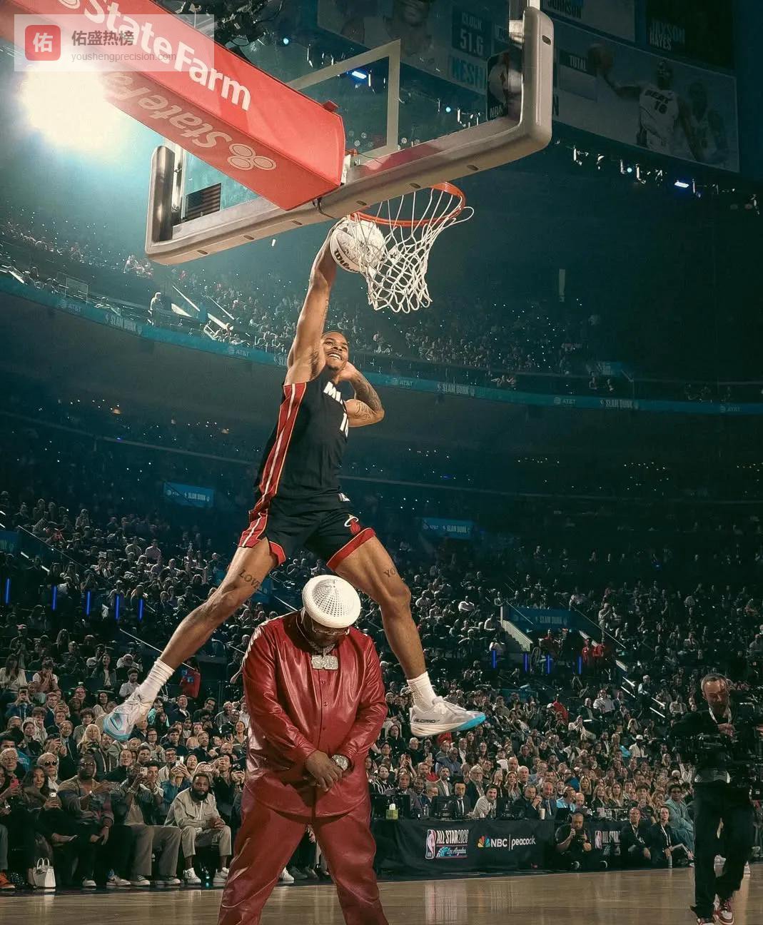 等了四年，霍华德终于回归！次他不是来扣篮的，NBA用最体面的方式，把这位三届最佳防守球员“强制退役”了