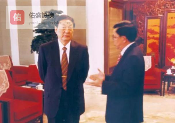 朱镕基：你们把错别字送到北京来了！