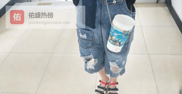 过年穿衣避坑指南：4类衣服让形象瞬间掉分