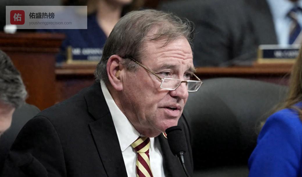 特朗普难控众议院，又一共和党议员要走，局势越来越不稳了