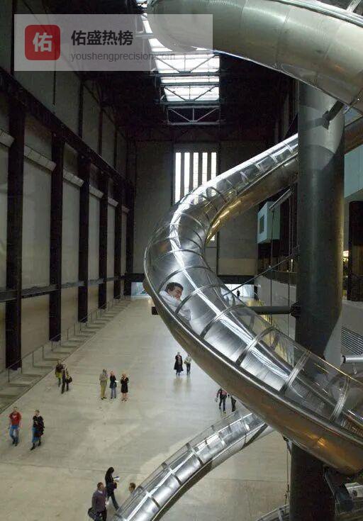 当美术馆遇见滑梯：六位艺术家把“高冷”空间变成亲子游乐场