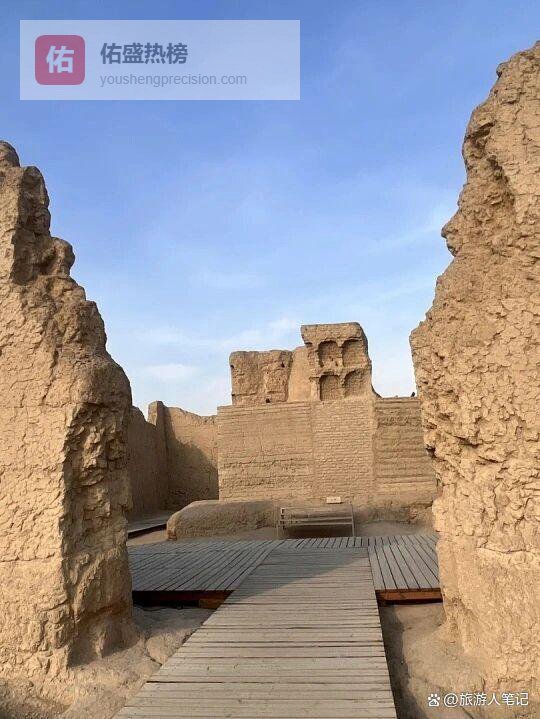 新疆吐鲁番的8个时空入口：走一个地方，就读懂半部西域史