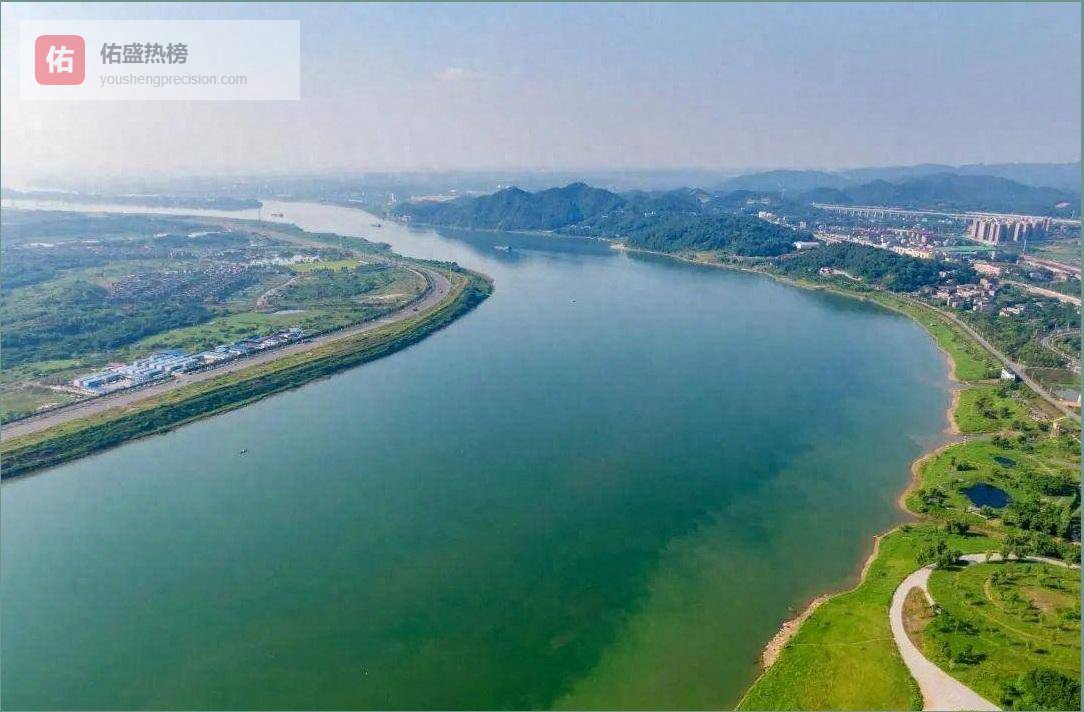 被俘师长腹部中弹，他忍剧痛扯断自己肠子，只为兑现“为苏维埃流尽最后一滴血”的誓言