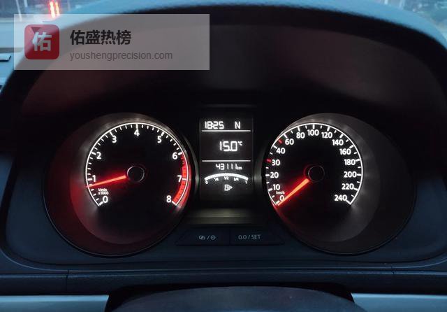 朗逸五年保养实录：更换火花塞与刹车油仅耗七百元，爱车重获新生！车主亲测小成本大成效，省钱养车超值分享