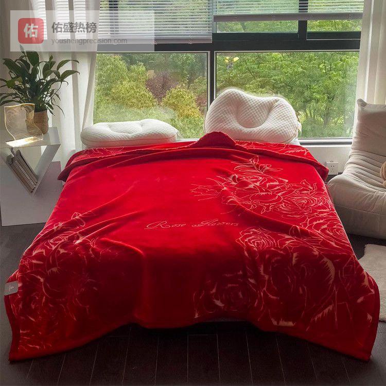 冬日暖意升级！这款婚庆毛毯让你从脚暖到心