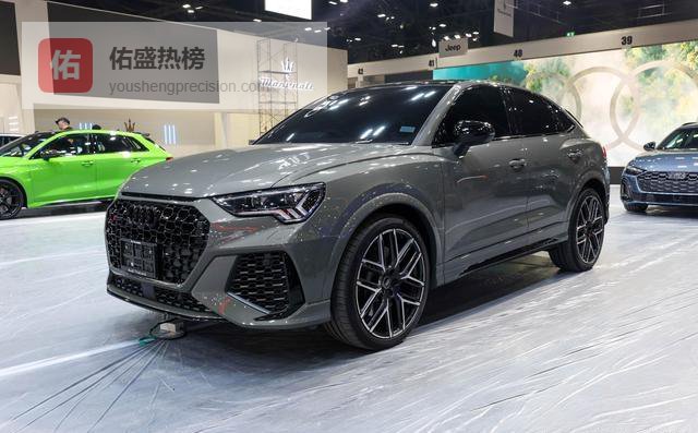 曼谷车展现场，奥迪RSQ3 Sportback或配2.5升涡轮增压引擎，炫酷造型引爆热议，高性能紧凑SUV点燃车迷热情与期待！