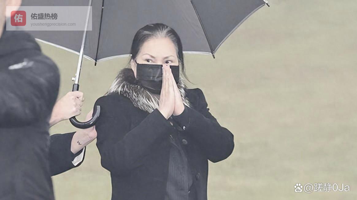 大S逝世周年纪念雕像揭幕，亲友齐聚金宝山送别女星