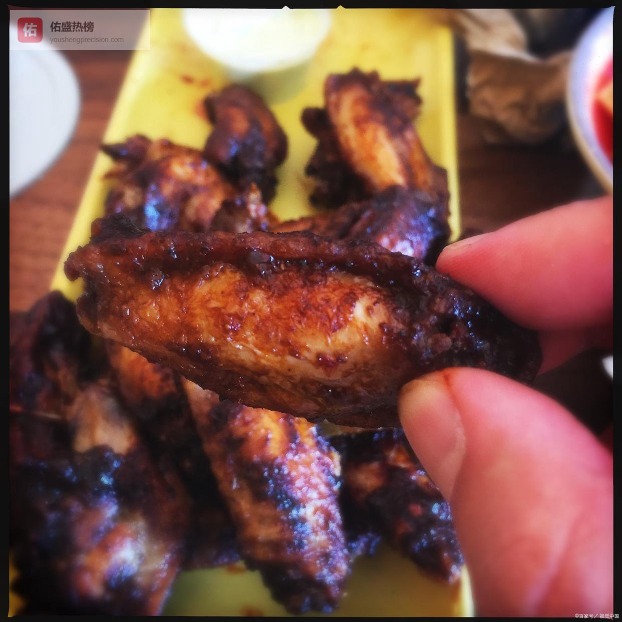 00后打工翻车现场：烤糊200鸡翅背后的职场生存课