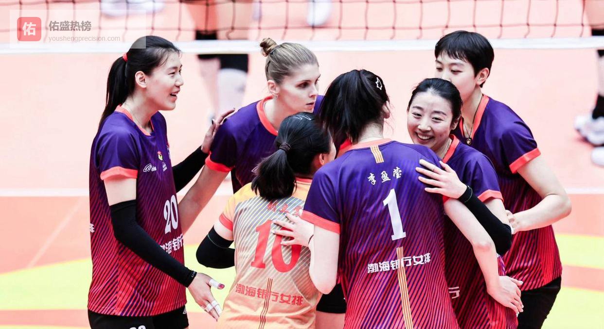 天津女排比赛节奏终于丝滑流畅，第二传孟豆激活二号位，接应刘鑫持续扣杀得分，主攻和副攻全面发挥，比分拉开占据主动