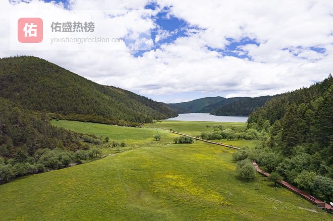 云南香格里拉五天四晚报团行程，报团景点价格，住宿美食优选攻略