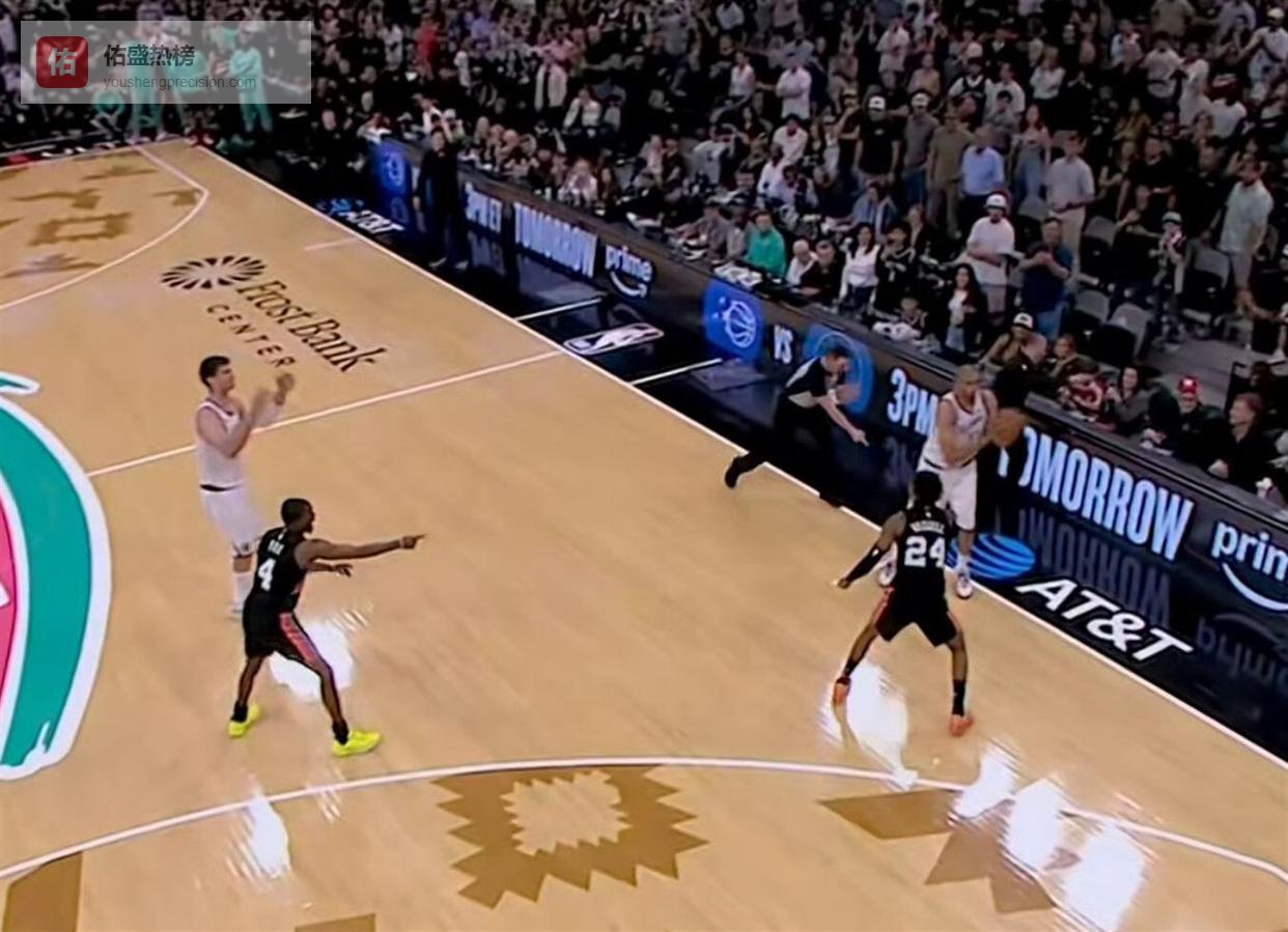 最后15秒的边线球失误，把快船整个赛季的心气都给泄光了